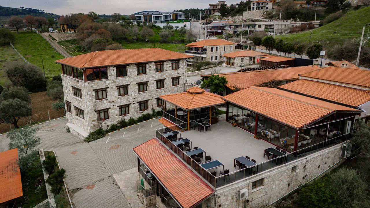 Kuşbakışı Konak